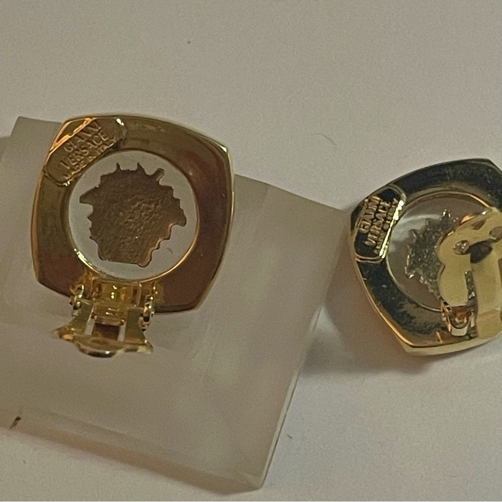 Gianni VERSACE Italy Gold Clip On Medusa Earrings Iconic Vintage Signed - Picture 4 of 6